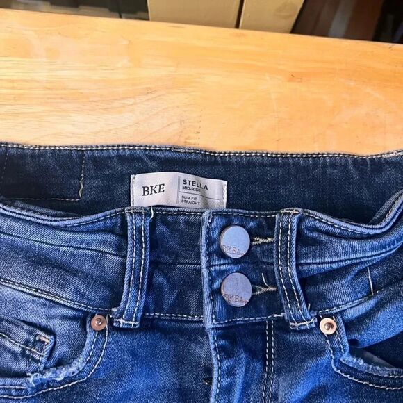EUC BKE Stella Mid-Rise Slim Fit Straight Jeans Size 25 x 31.2 #JT6 - Picture 1 of 6